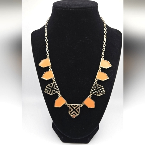 TRE VERO Coral Colour Gold Statement  Geometric Necklace Summer - Picture 1 of 3